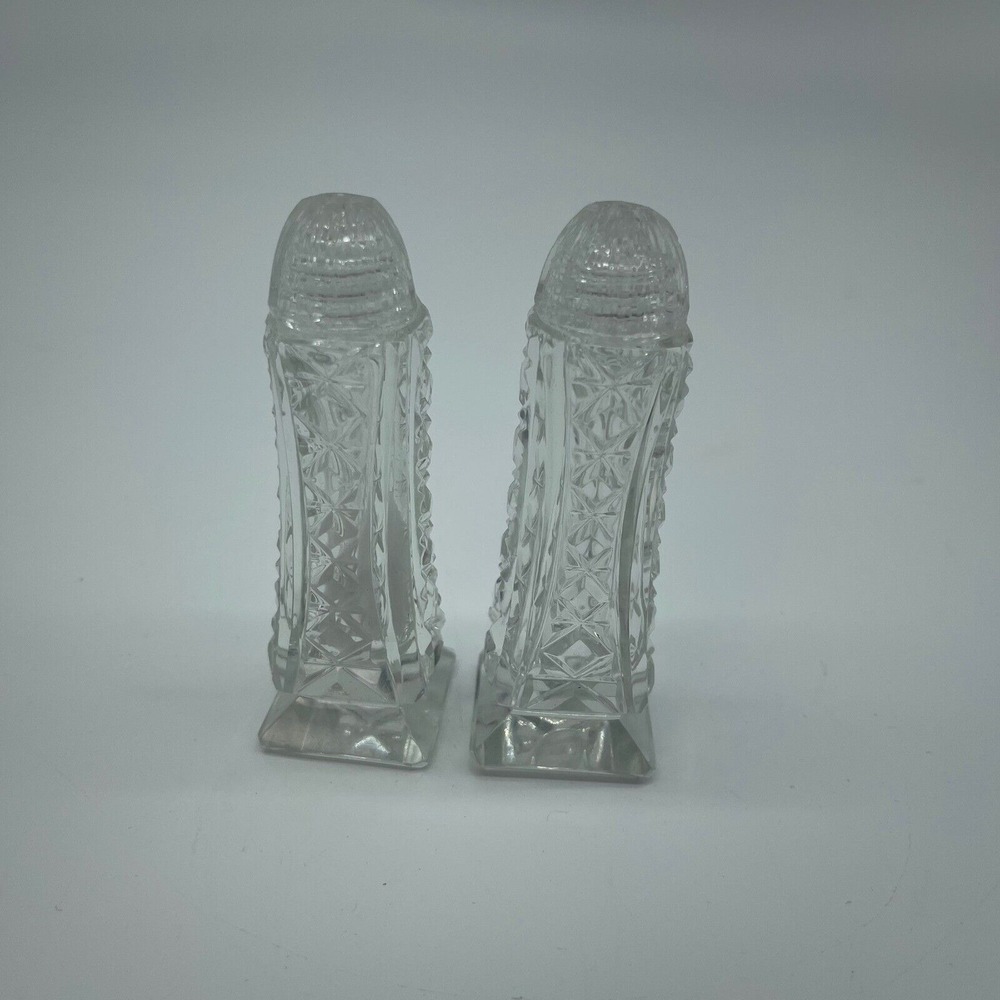 Vintage Clear Glass Salt and Pepper Shakers Diamond Cut Design 4" Tall‎